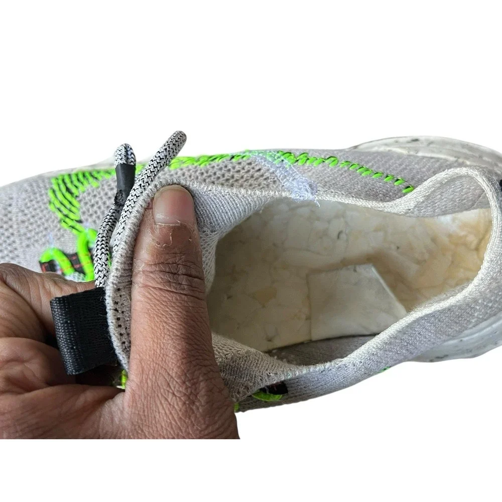 Men's‎ Size 9 Nike Space Hippie 04 Running Shoe Vast Grey/Electric Green
